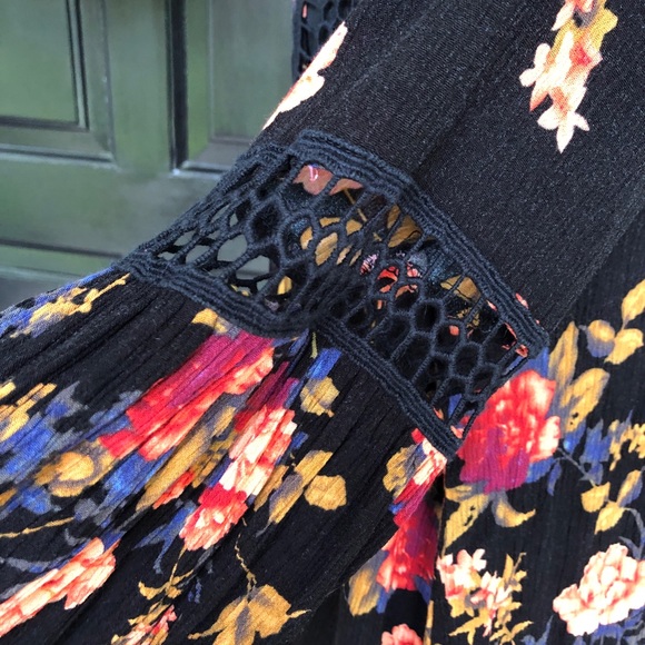 Indigo Thread top - Picture 4 of 7